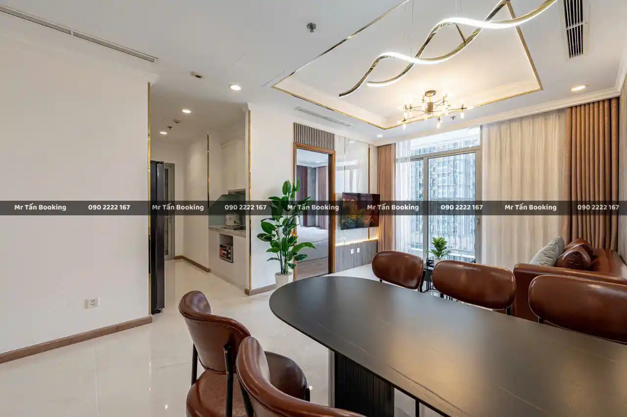 thue-vinhomes-ngan-han-theo-ngay-3-phong-ngu-ban-an-nhin-sofa